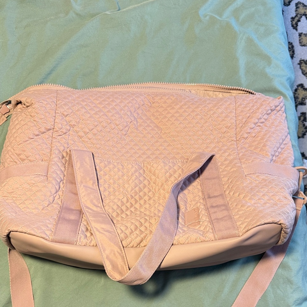 Bagsmart Quilted Pink weekender Bag